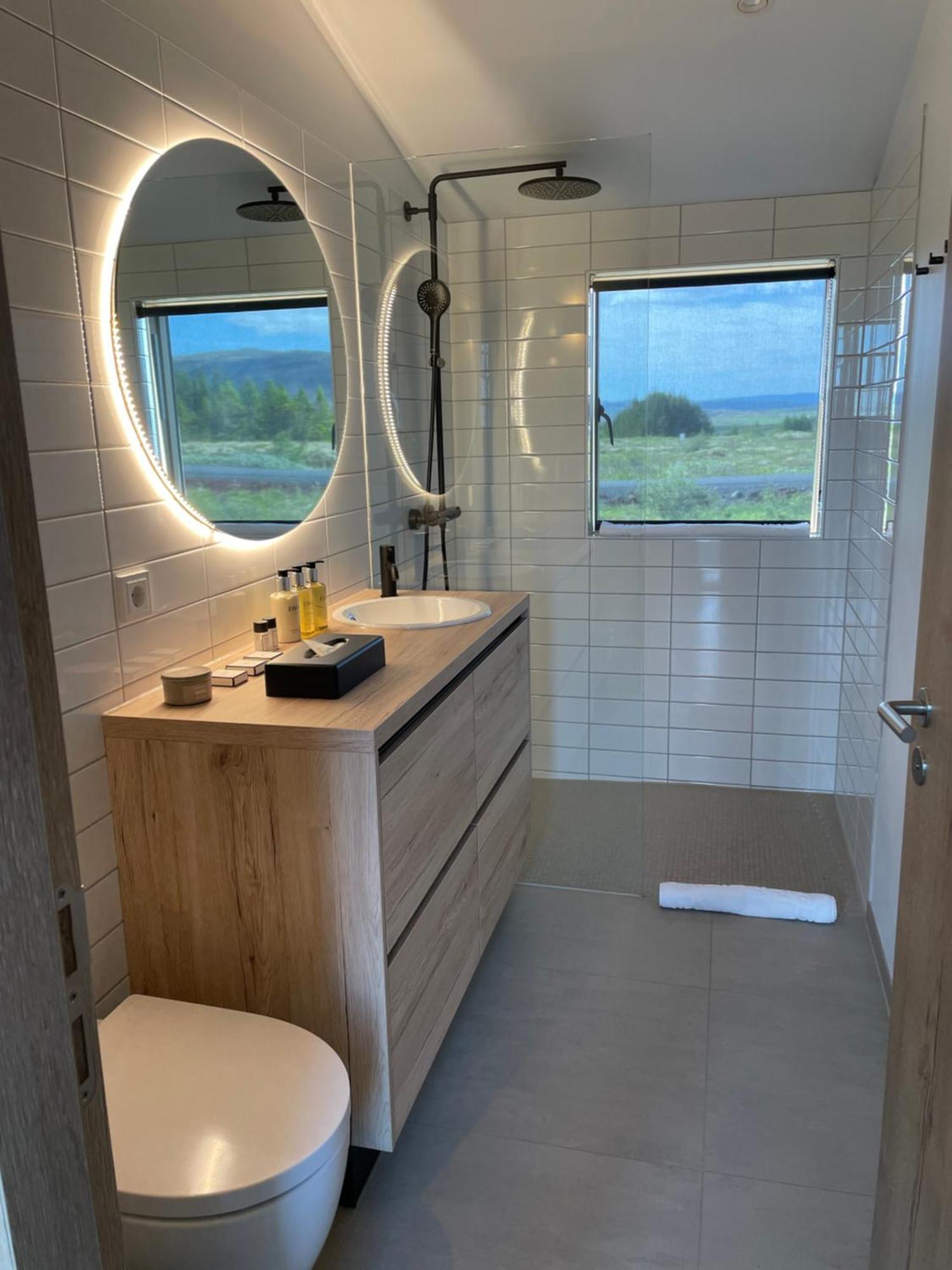 Kerbyggd: Luxury House And Cottage In Golden Circle Selfoss Exteriör bild